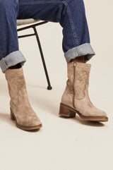 Ella-Suede-Boots-Camel