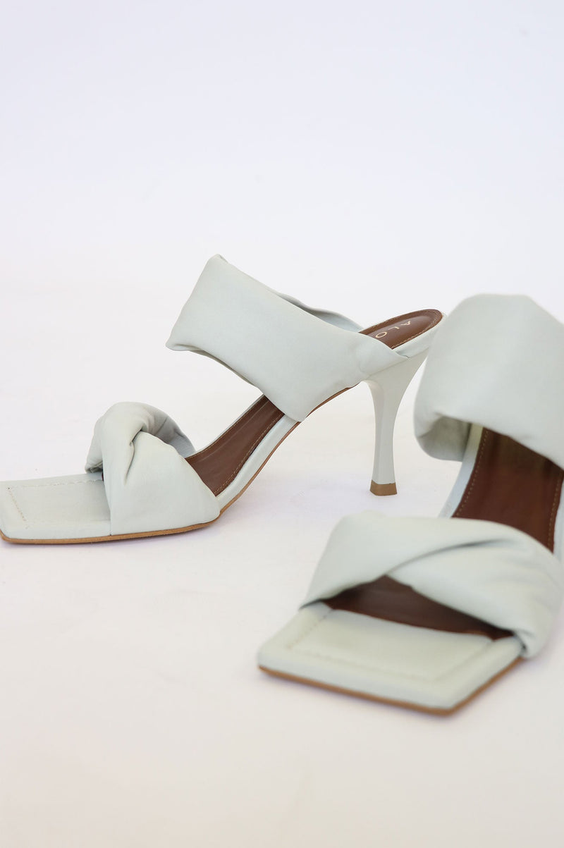 twist-strap-sandals-off-white-mules-alohas