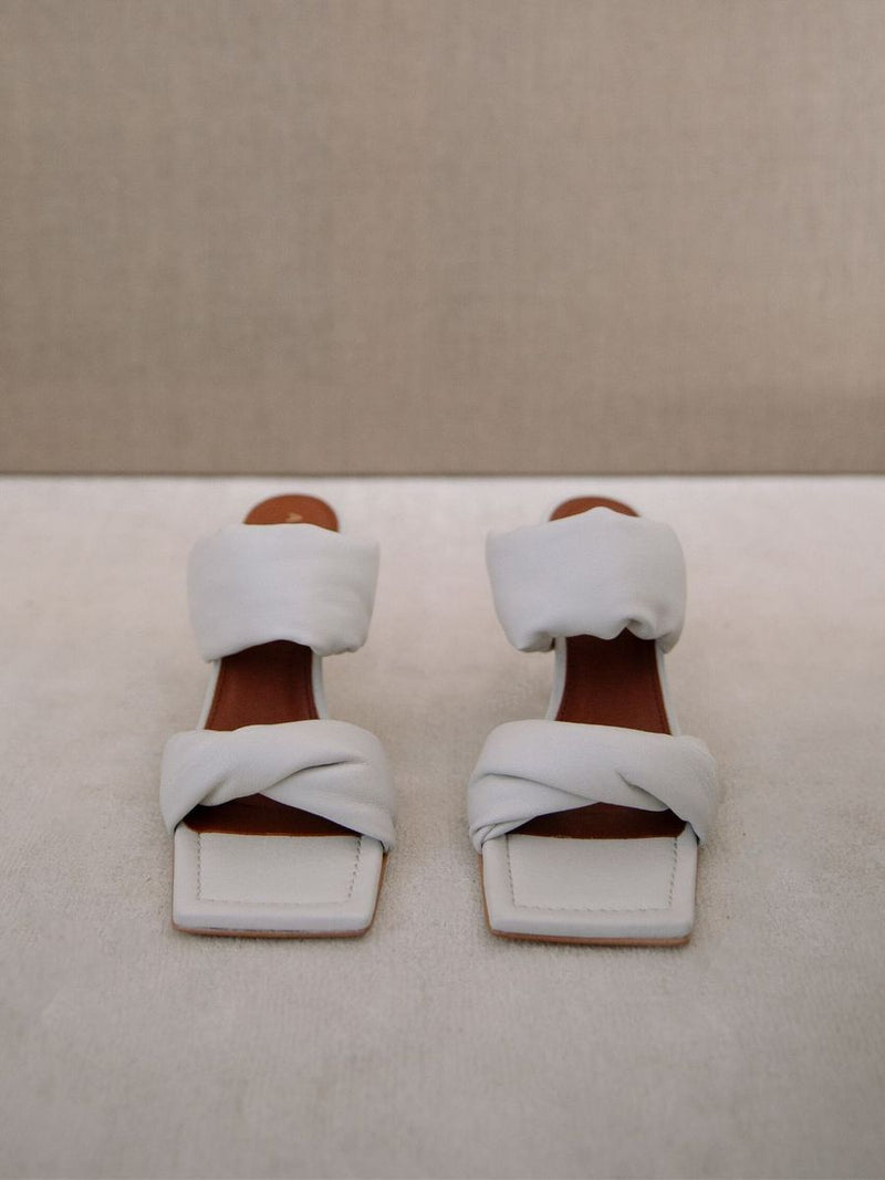 twist-strap-sandals-off-white-mules-alohas